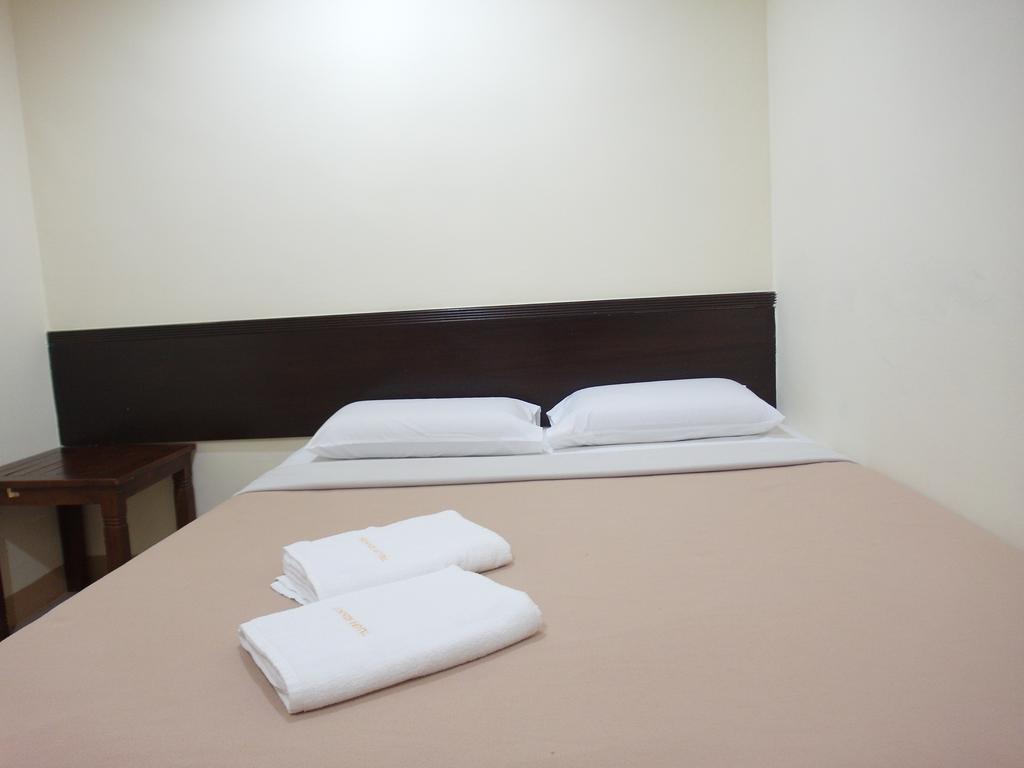 Sunnie Hotel Johor Bahru Habitación foto