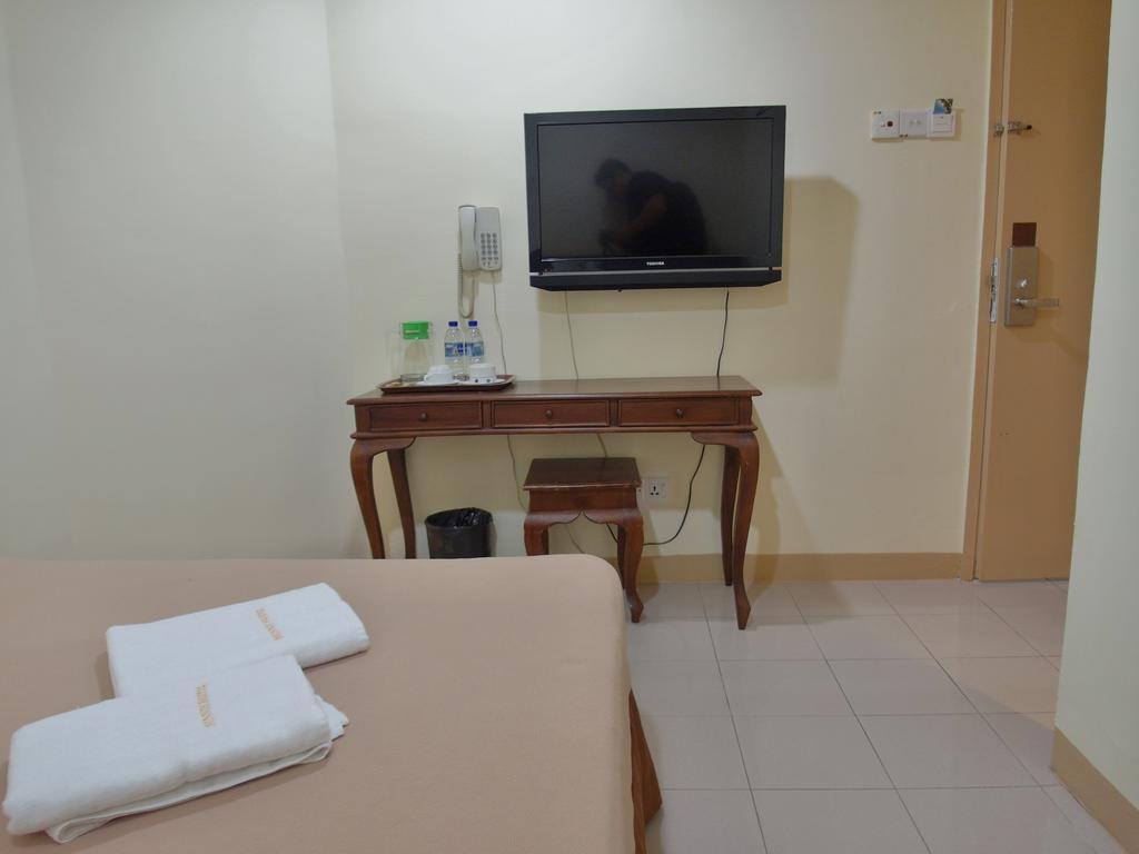 Sunnie Hotel Johor Bahru Exterior foto