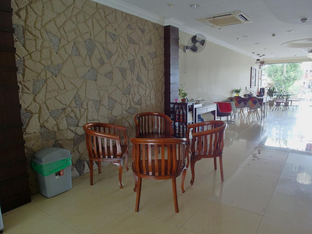 Sunnie Hotel Johor Bahru Exterior foto