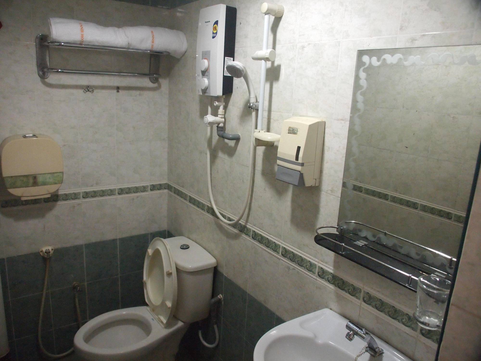 Sunnie Hotel Johor Bahru Exterior foto